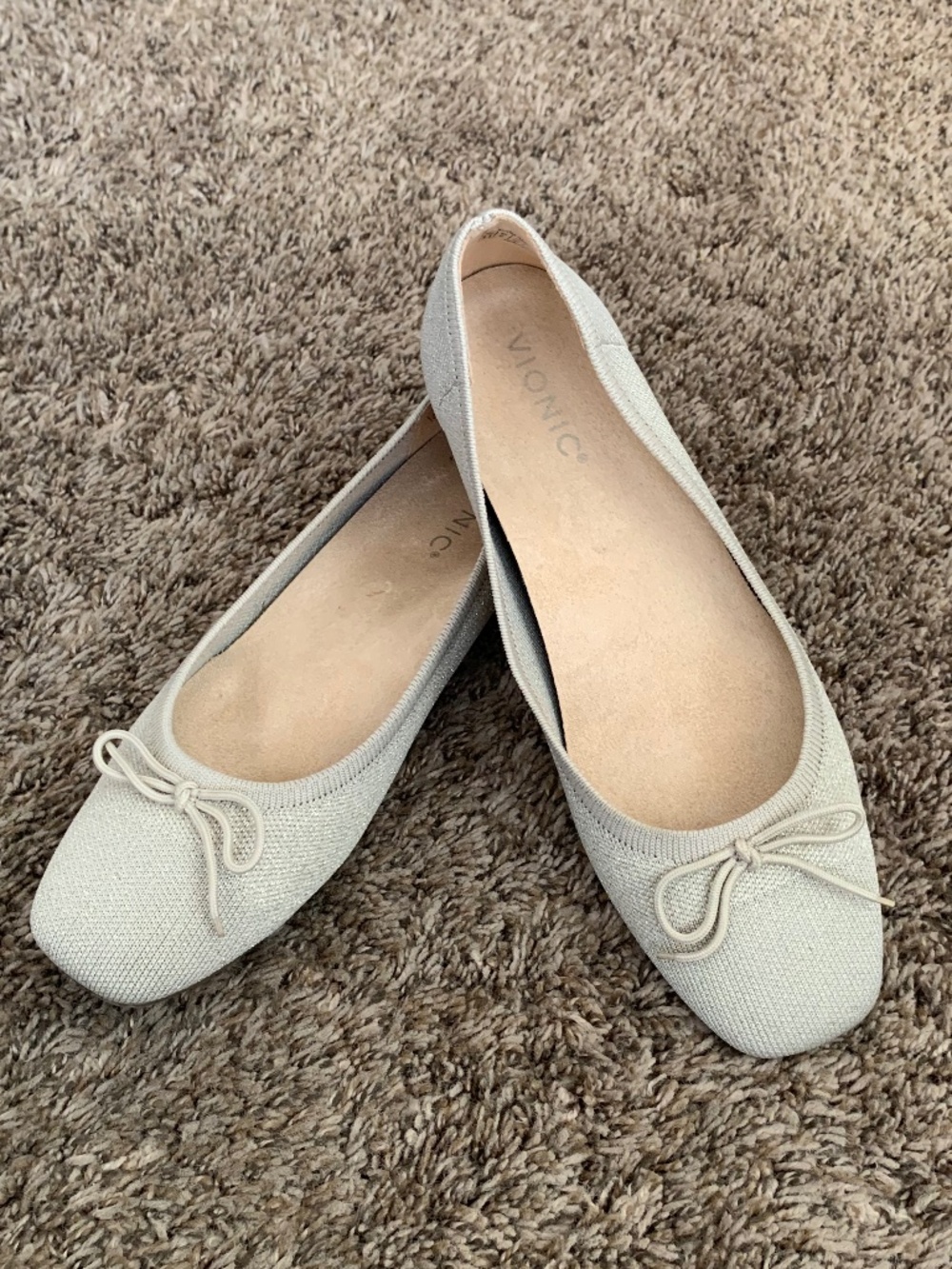 Vionic Women's Light Beige Knit Ballet Flats